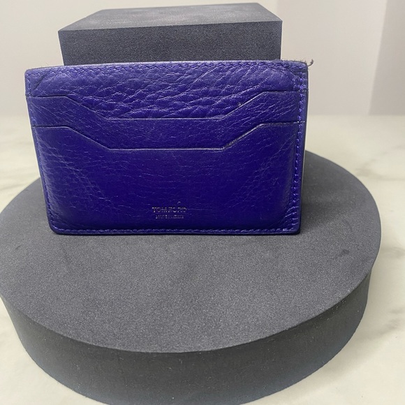 Tom Ford leather card case. Made in Italy. 4 compartments. Excellent condition. - Picture 4 of 6